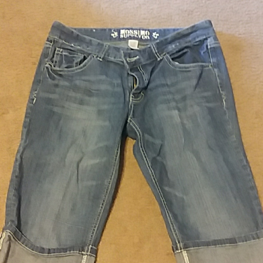 Capri shorts